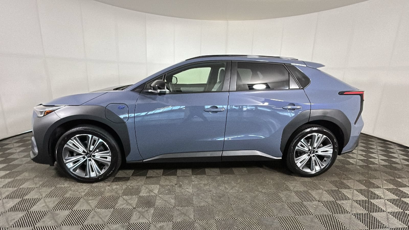 Used 2023 Subaru Solterra AWD image 7