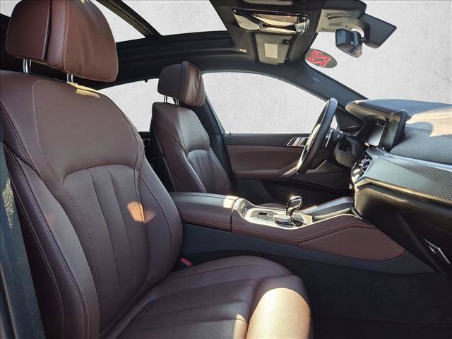 Used 2022 BMW X6 M50i w/ Dynamic Handling Package AWD/4WD image 23