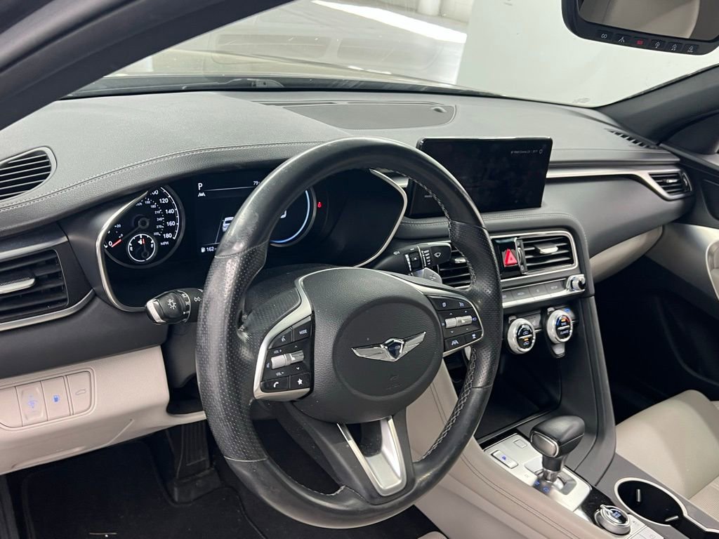 Used 2023 Genesis G70 2.0T image 8