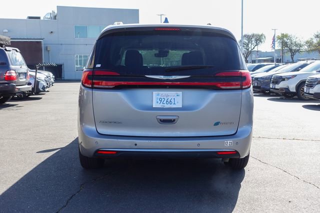 Used 2021 Chrysler Pacifica Touring-L image 7