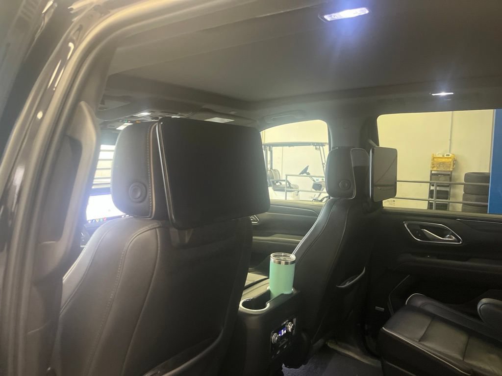 Used 2021 GMC Yukon SLT w/ SLT Premium Package AWD/4WD image 9