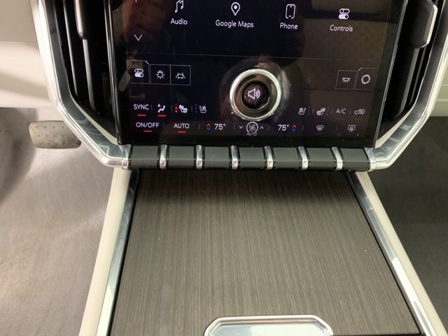 Used 2024 GMC Acadia Denali w/ Super Cruise Package image 29