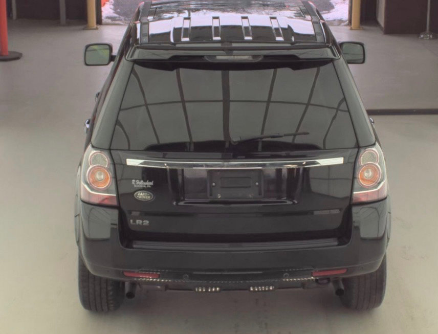 Used 2013 Land Rover LR2 image 13
