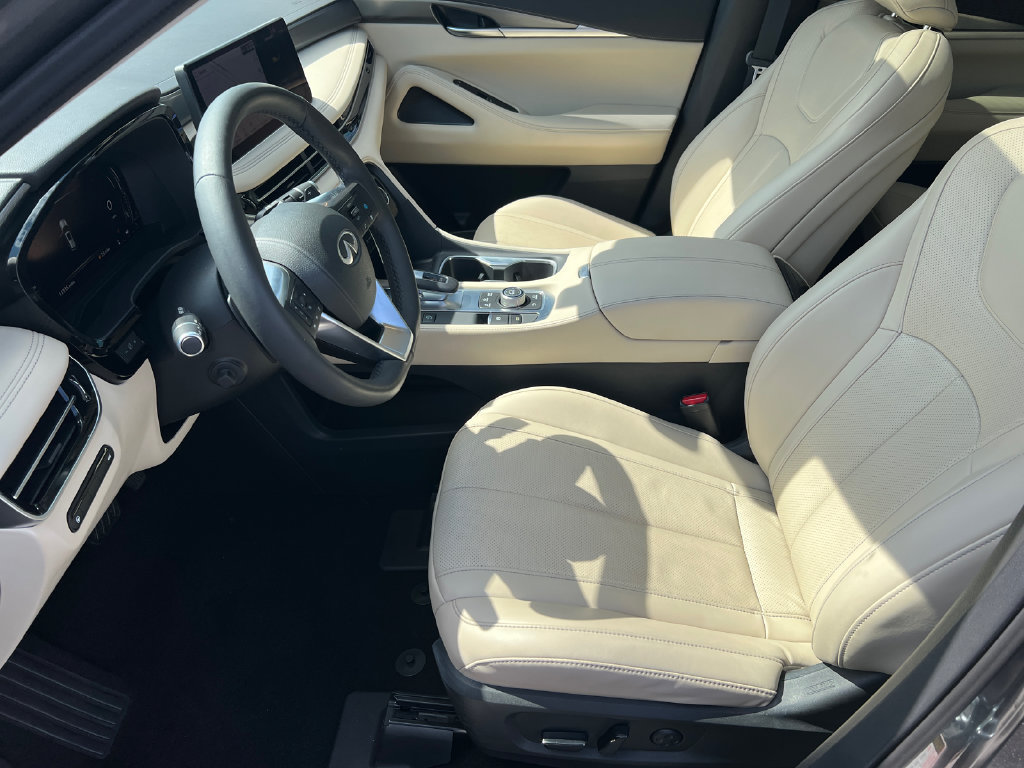 Used 2023 INFINITI QX60 Luxe w/ Cargo Package AWD/4WD image 9