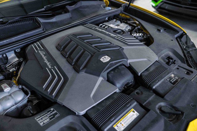 Used 2022 Lamborghini Urus image 15