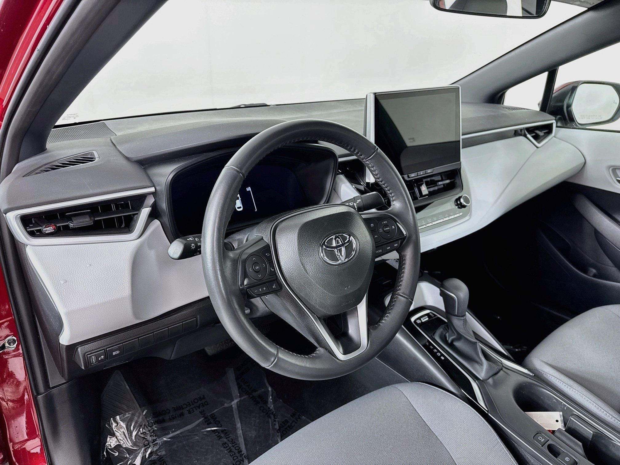 Certified 2026 Toyota Corolla SE w/ SE Package FWD image 9