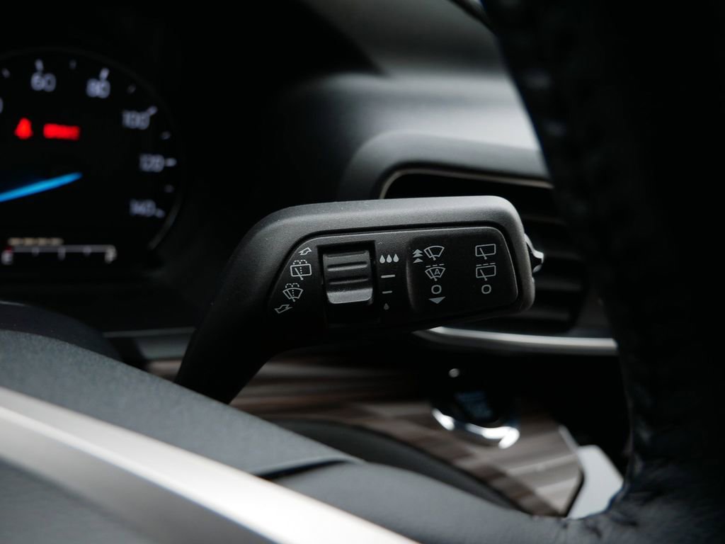 Certified 2023 Ford Explorer Limited w/ Limited Technology Package image 22