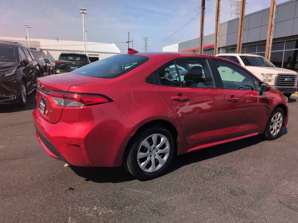 Used 2021 Toyota Corolla LE FWD image 5