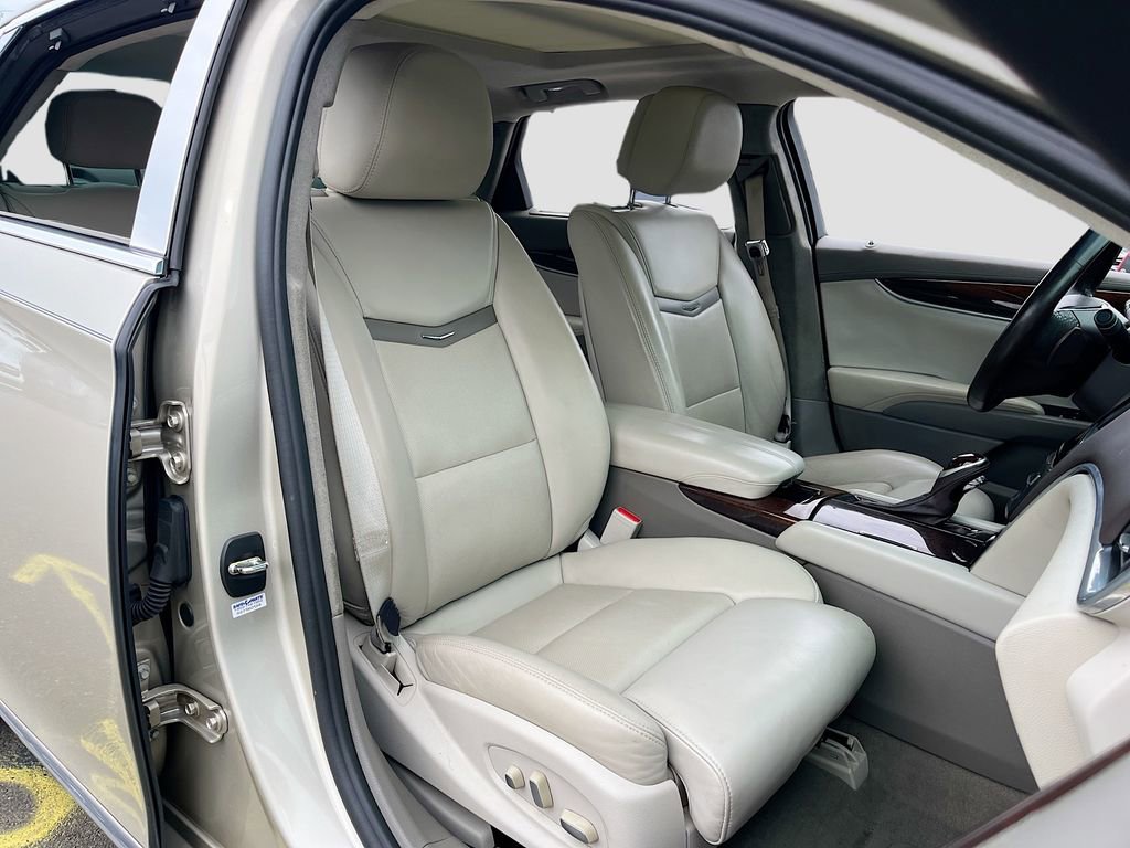 Used 2013 Cadillac XTS Platinum FWD image 30