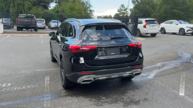 Used 2026 Mercedes-Benz GLC 300 4MATIC image 9