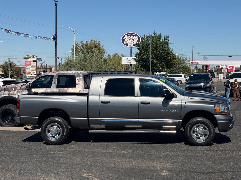 Used 2006 Dodge Ram 2500 Truck Laramie AWD/4WD image 3