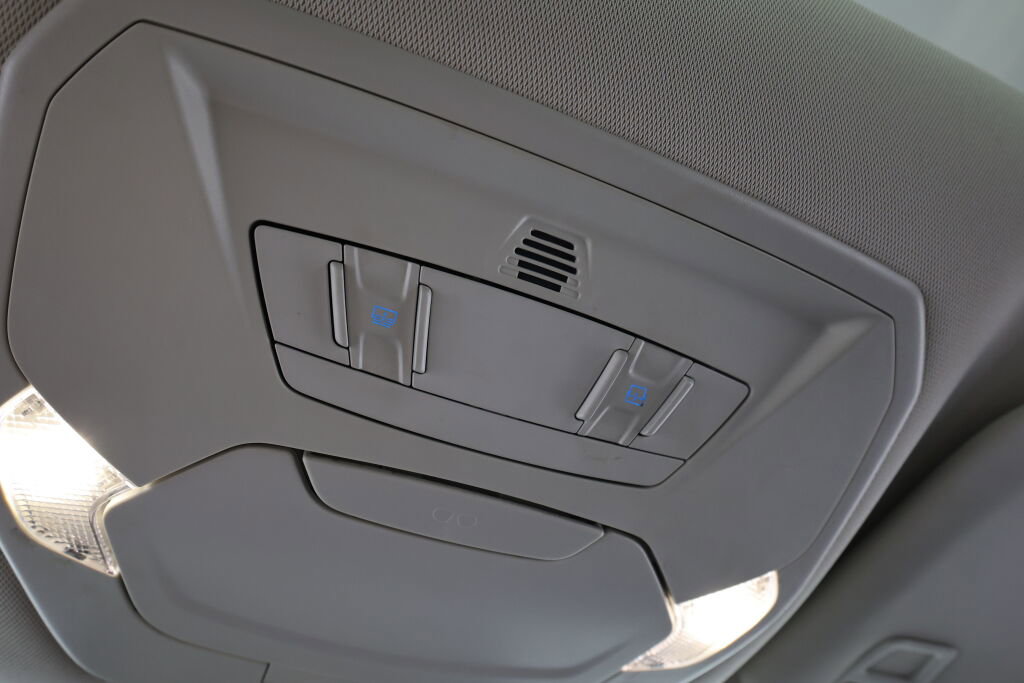 Used 2016 Ford Escape Titanium image 34