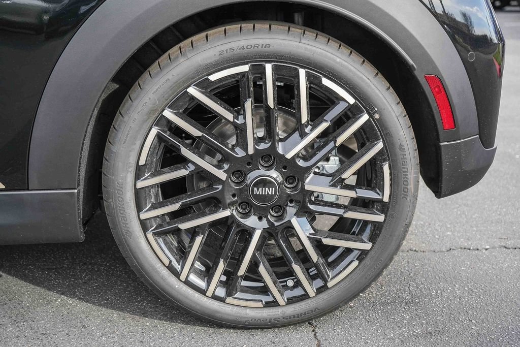 Used 2026 MINI Cooper 2-Door Hardtop FWD image 11