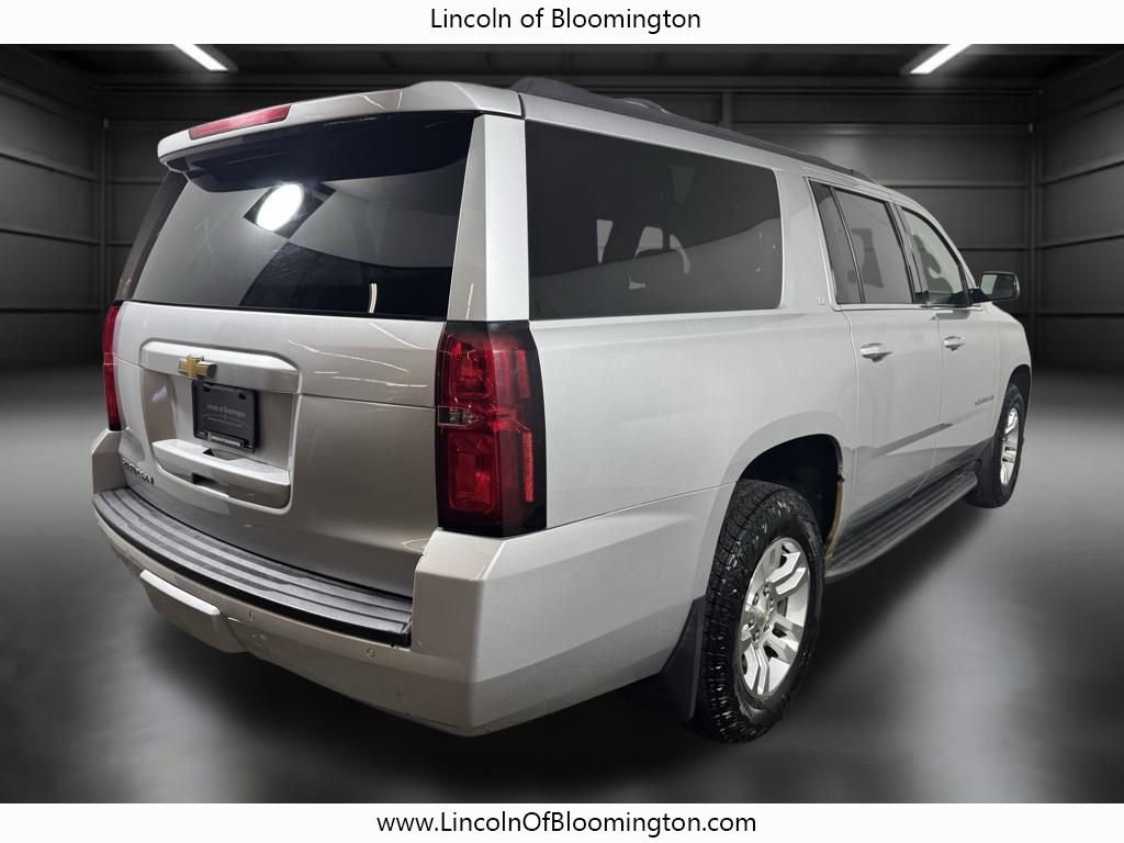 Used 2016 Chevrolet Suburban LT w/ Luxury Package AWD/4WD image 6