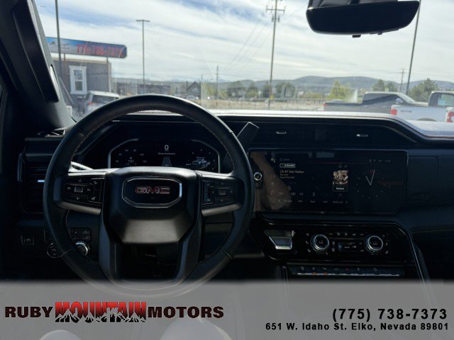 Used 2024 GMC Sierra 2500 AT4 w/ AT4 Premium Plus Package image 12