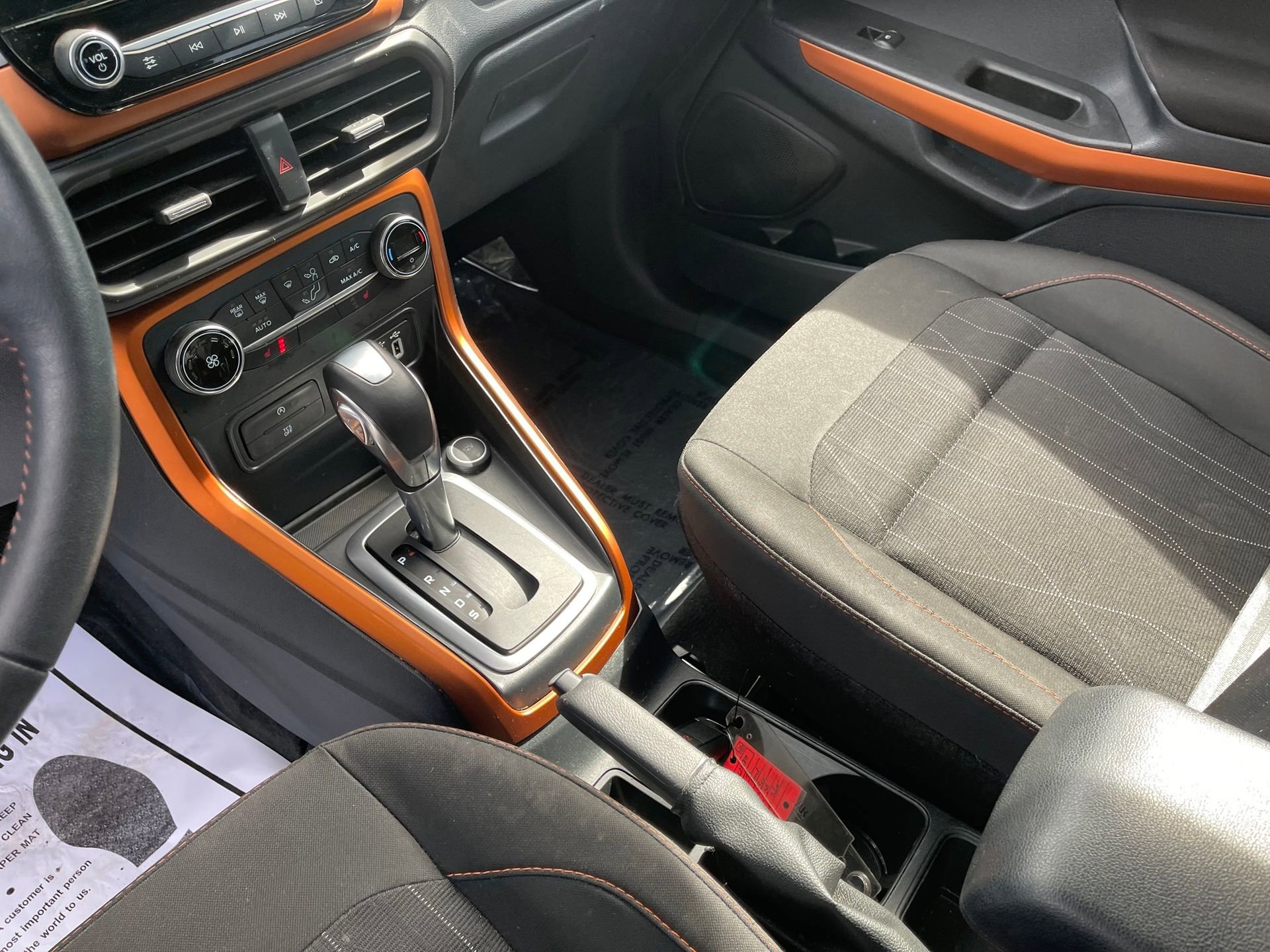 Used 2021 Ford EcoSport SE w/ SE Convenience Package image 18