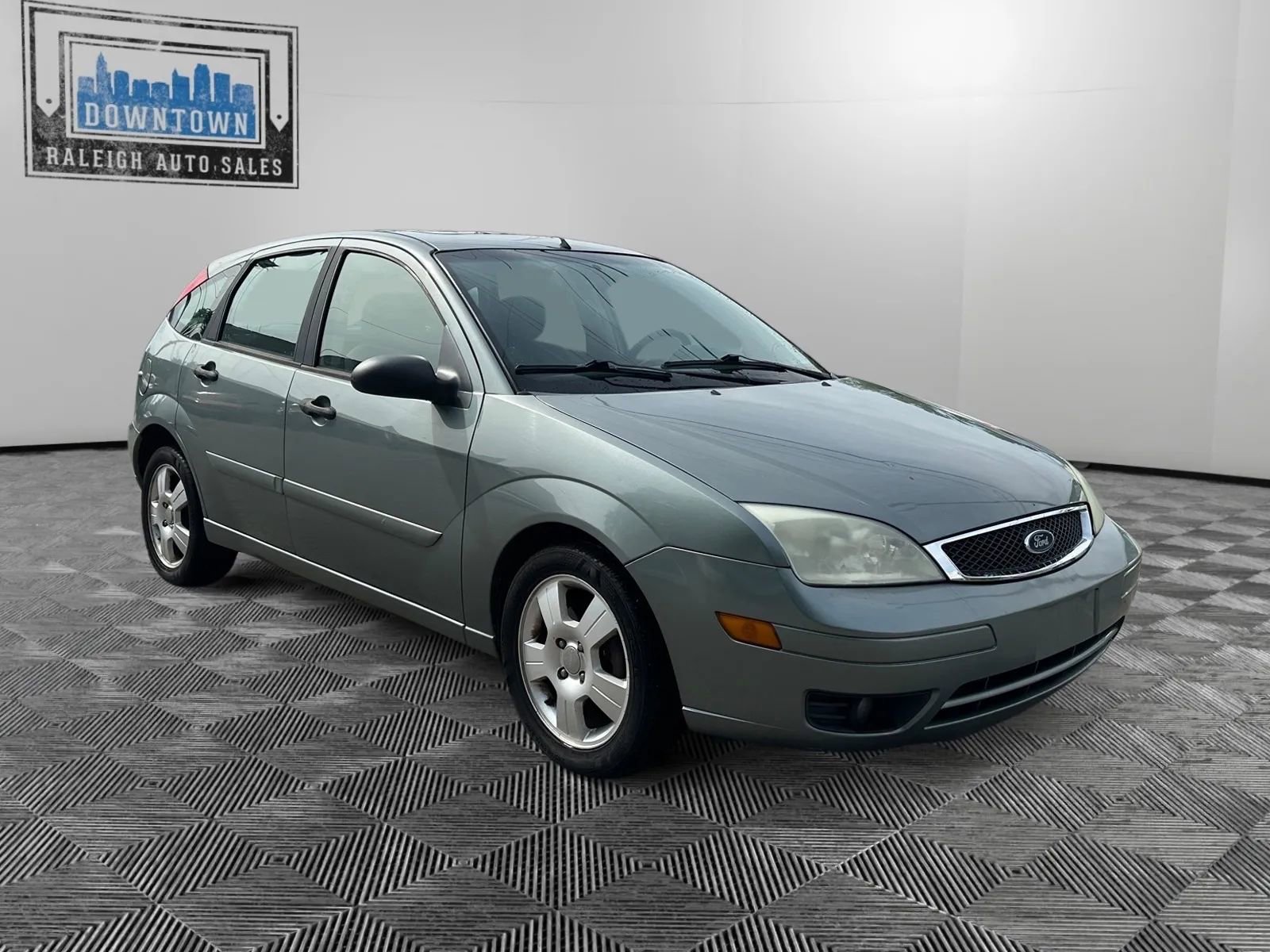 Used 2005 Ford Focus SES image 4