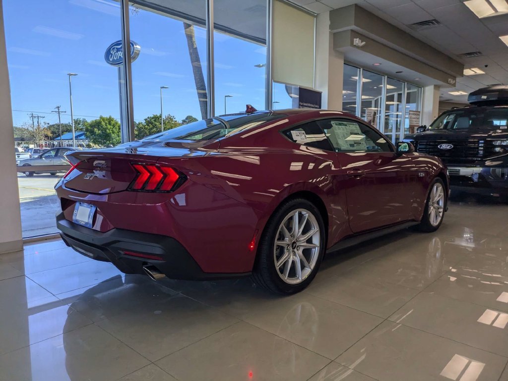 New 2026 Ford Mustang GT Premium RWD image 4