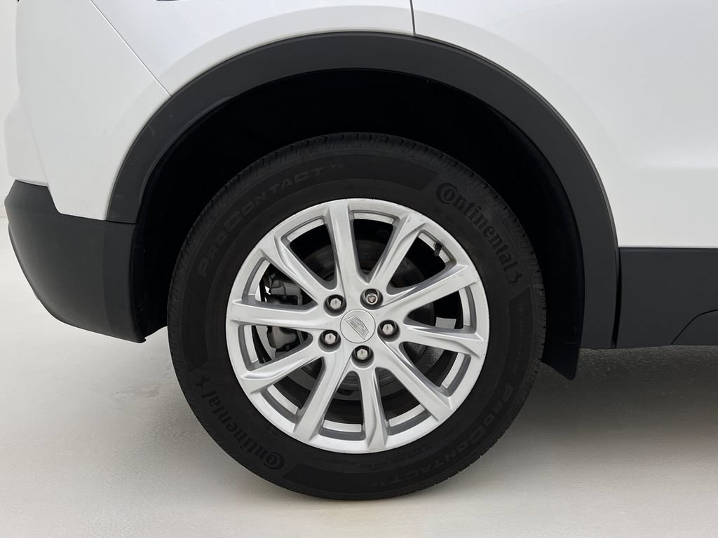 Used 2022 Cadillac XT4 Luxury w/ Cold Weather Package AWD/4WD image 28