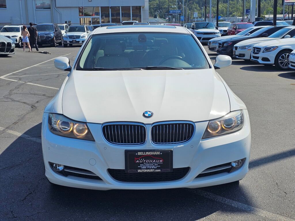 Used 2011 BMW 335i Sedan image 2