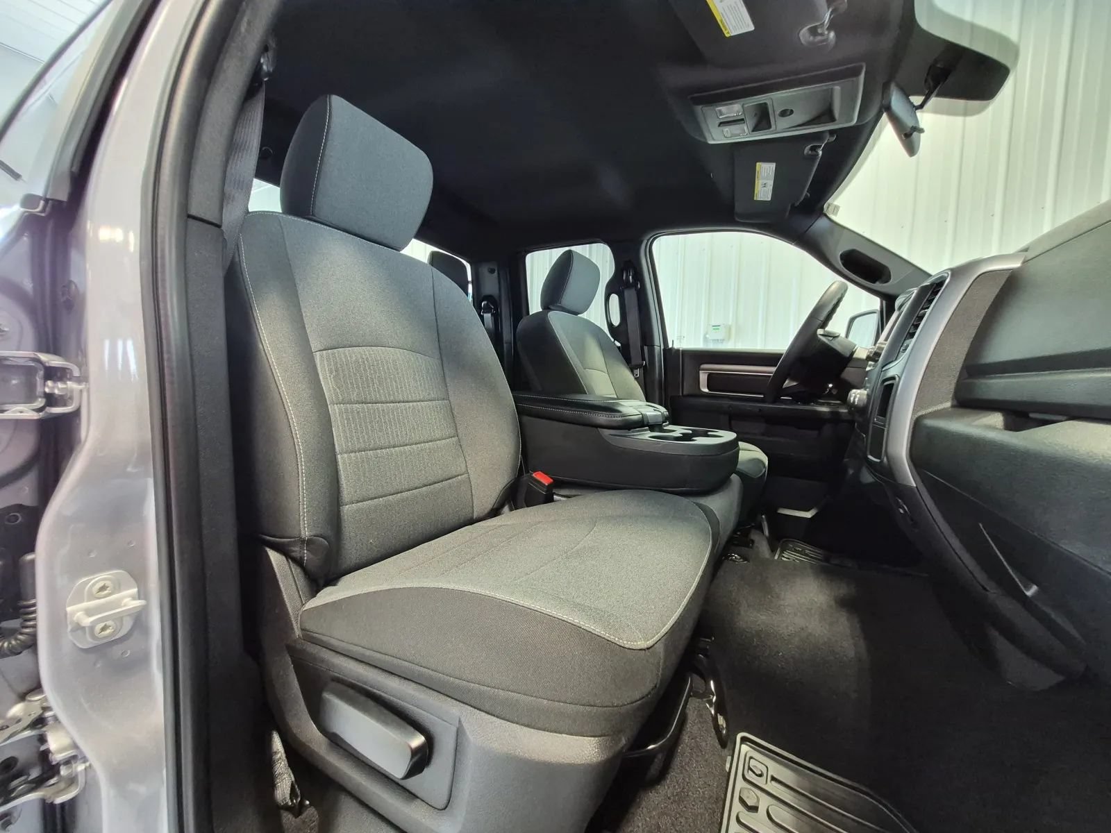 Used 2022 RAM 1500 Warlock w/ Warlock All Terrain Package AWD/4WD image 21