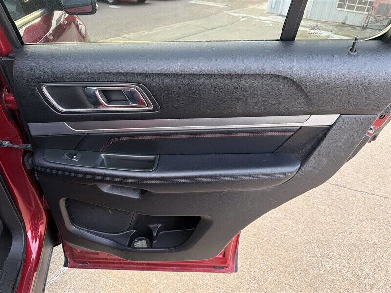 Used 2017 Ford Explorer Sport w/ Equipment Group 401A image 21