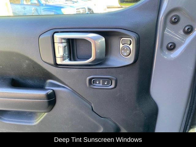 Used 2018 Jeep Wrangler Unlimited Sport S AWD/4WD image 21