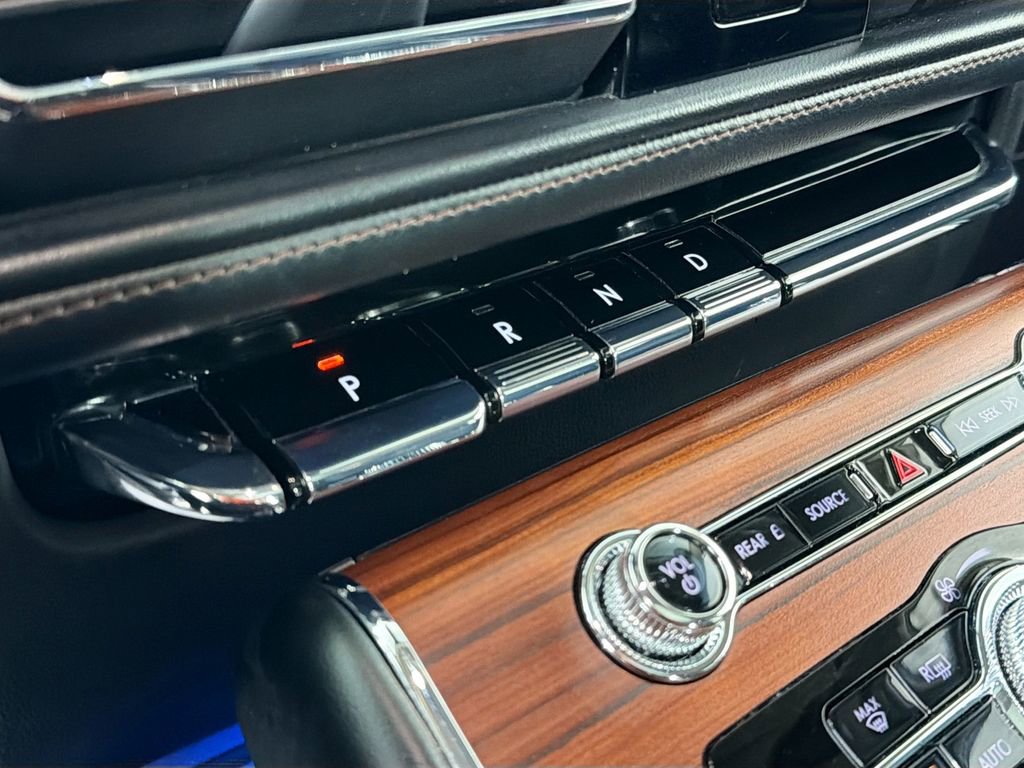 Used 2024 Lincoln Aviator Reserve image 17