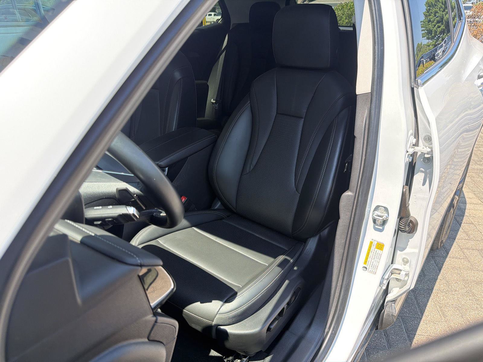 Used 2024 Buick Envision Preferred AWD/4WD image 14