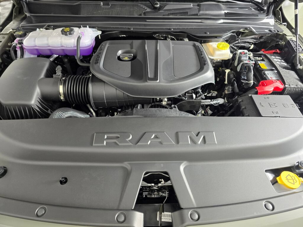 New 2026 RAM 1500 Big Horn AWD/4WD image 15