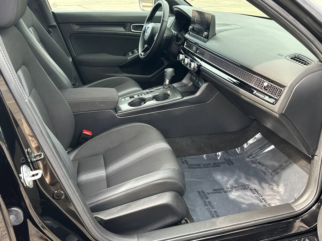 Used 2025 Honda Civic Sport image 8