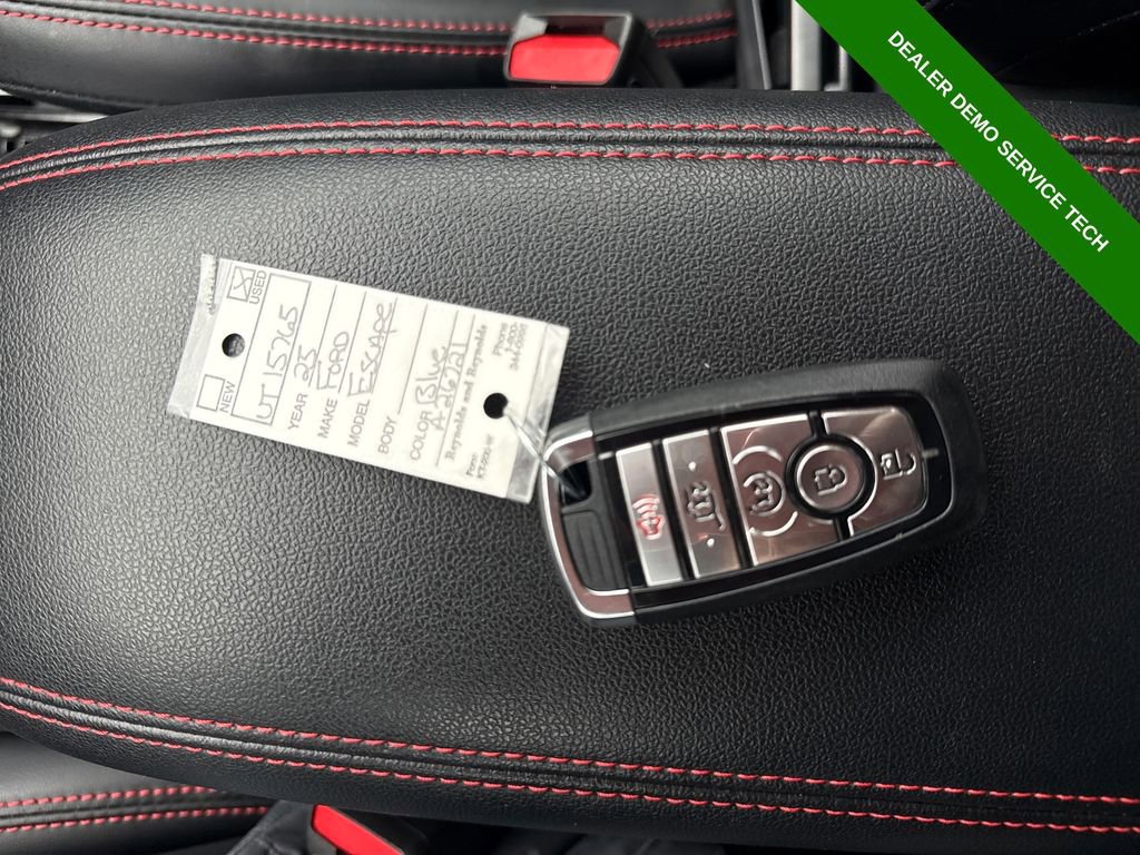 Used 2025 Ford Escape ST-Line Elite image 38