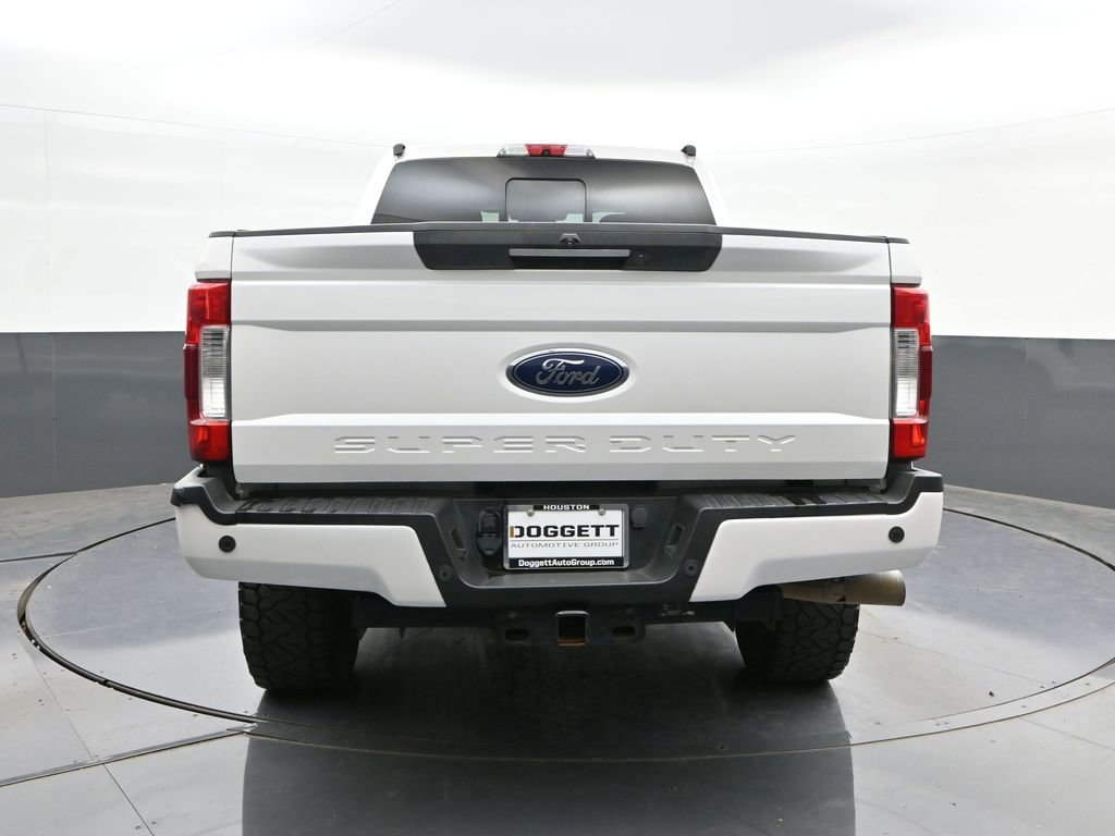 Used 2019 Ford F250 Lariat w/ Lariat Ultimate Package AWD/4WD image 17