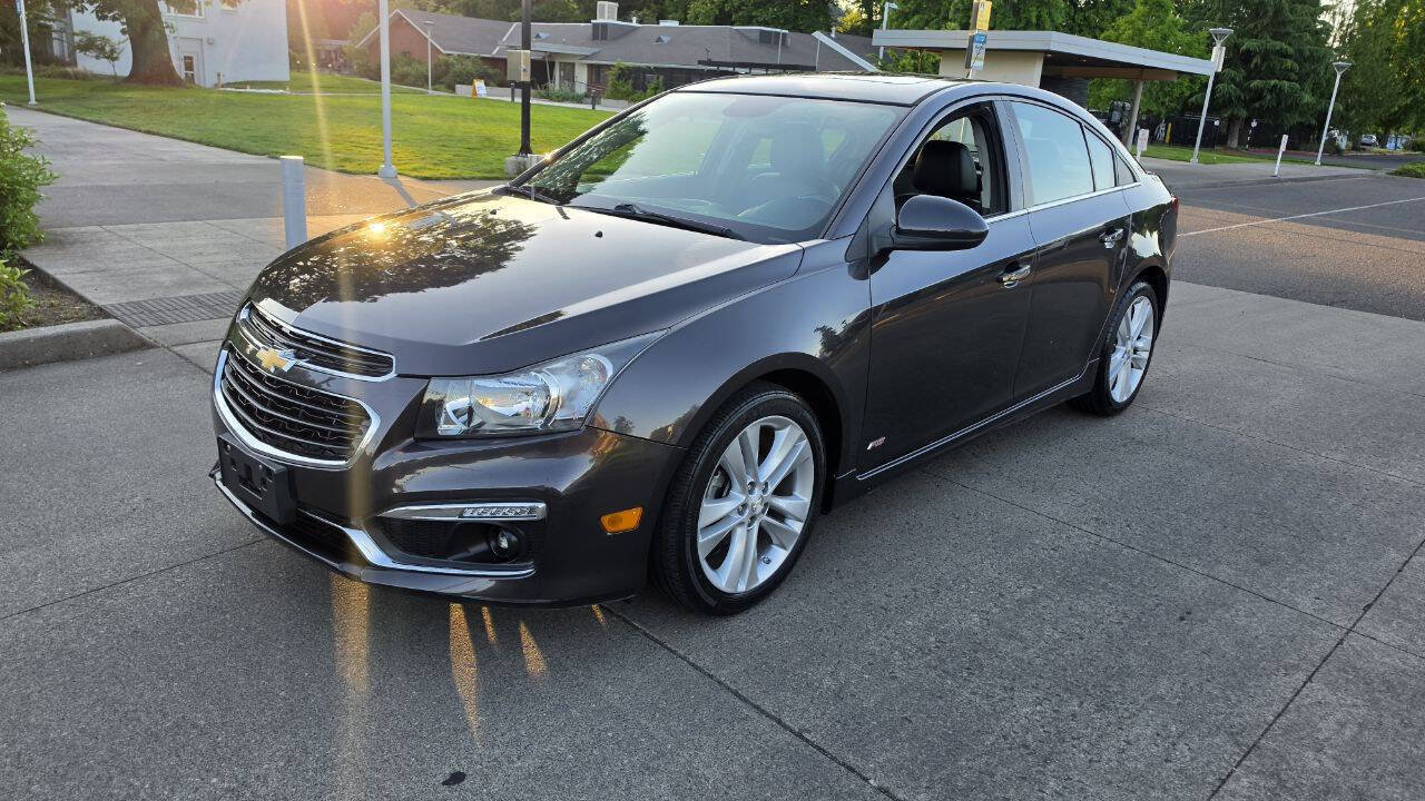 Used 2016 Chevrolet Cruze LTZ w/ Sun, Sound and Sport Package FWD image 1