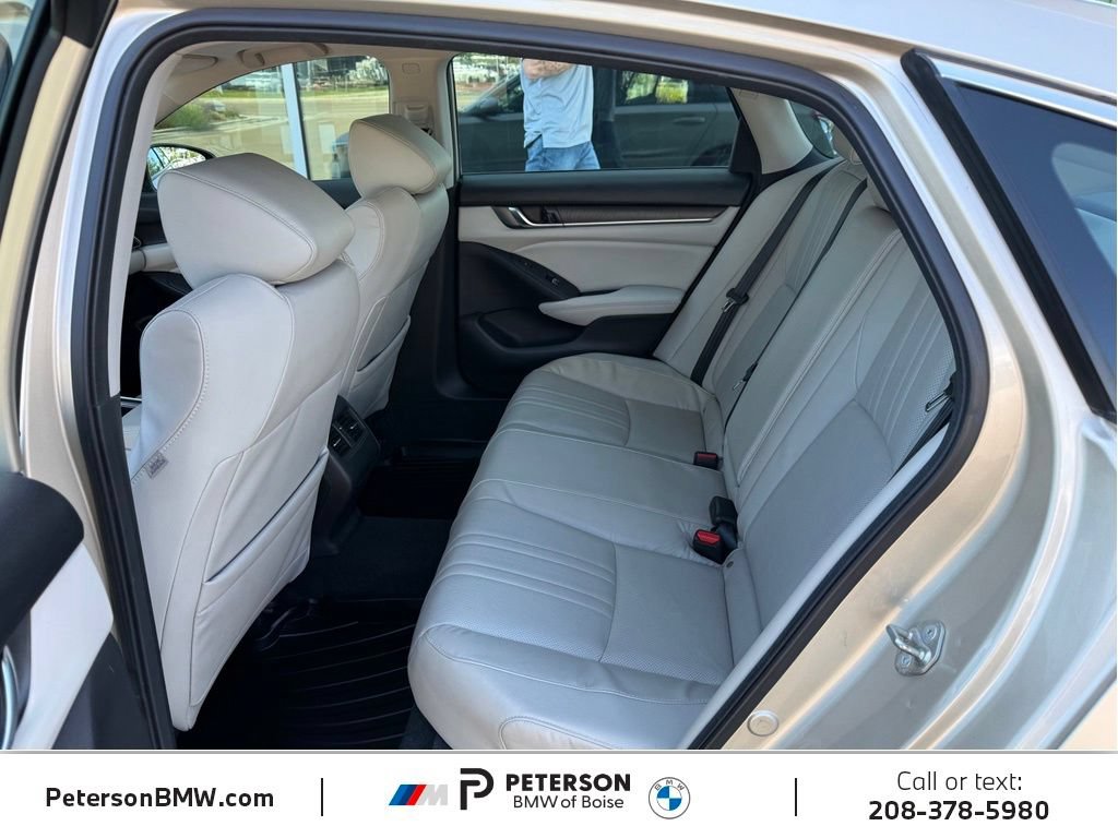 Used 2018 Honda Accord Touring image 13