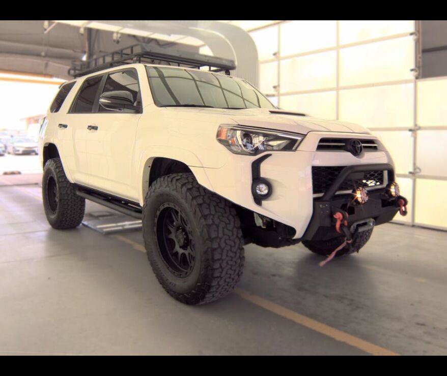 Used 2021 Toyota 4Runner Venture w/ Moonroof Package AWD/4WD image 1
