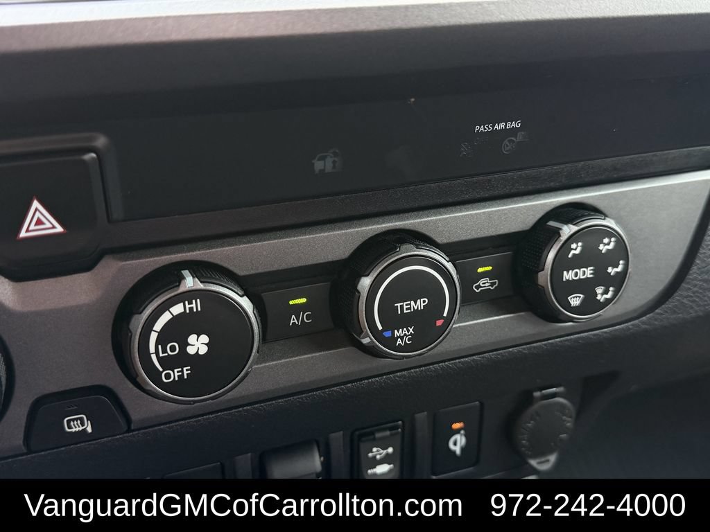 Used 2019 Toyota Tacoma TRD Off-Road w/ Technology Package AWD/4WD image 21