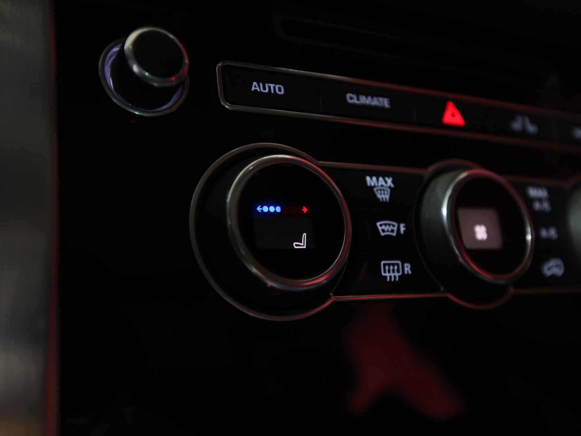 Used 2016 Land Rover Range Rover Supercharged image 23