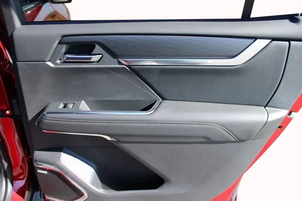 New 2025 GMC Acadia Elevation w/ Elevation Premium Package image 25