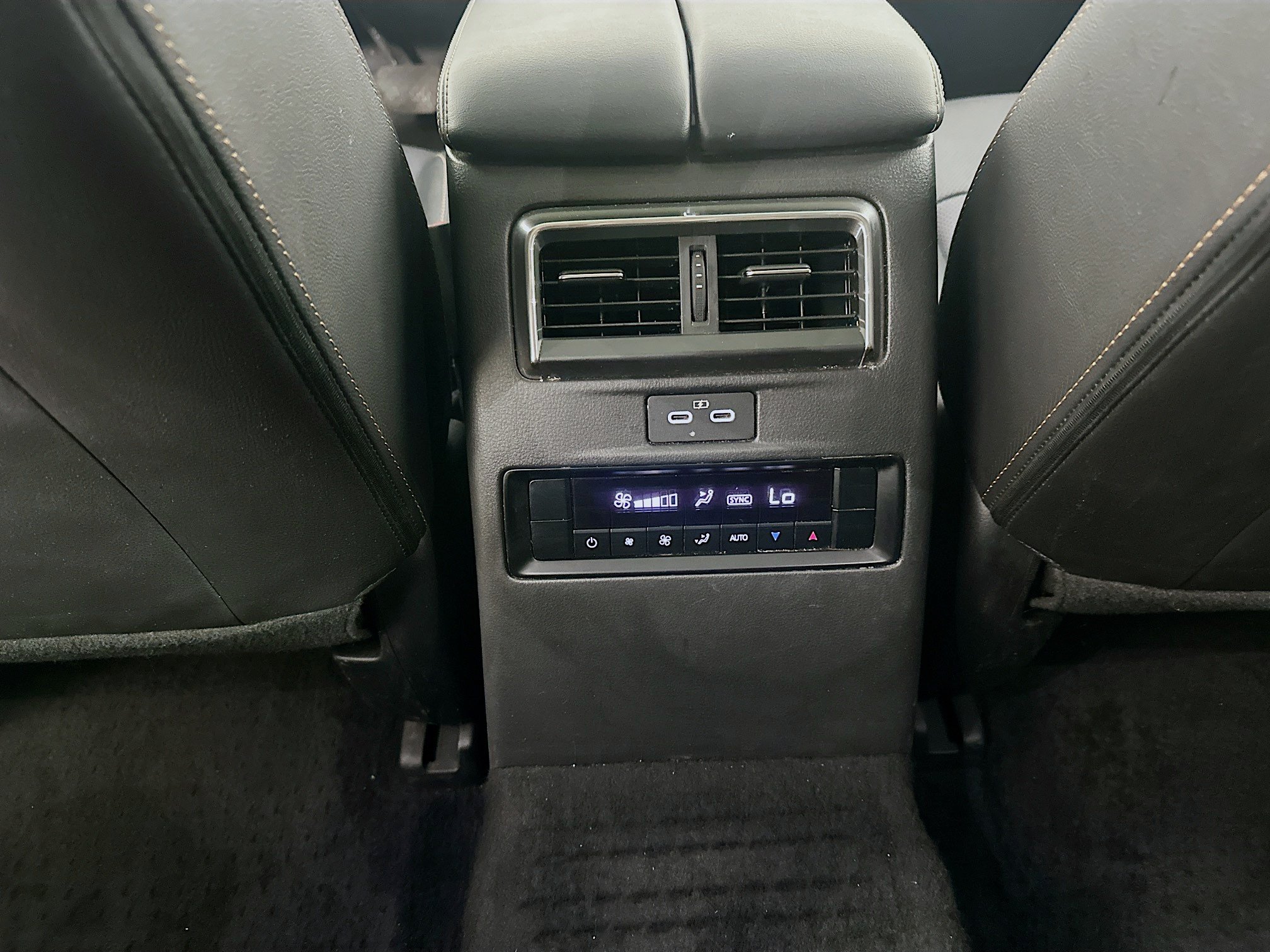 Used 2024 MAZDA CX-90 Plug-In Hybrid w/ Premium Pkg AWD/4WD image 27