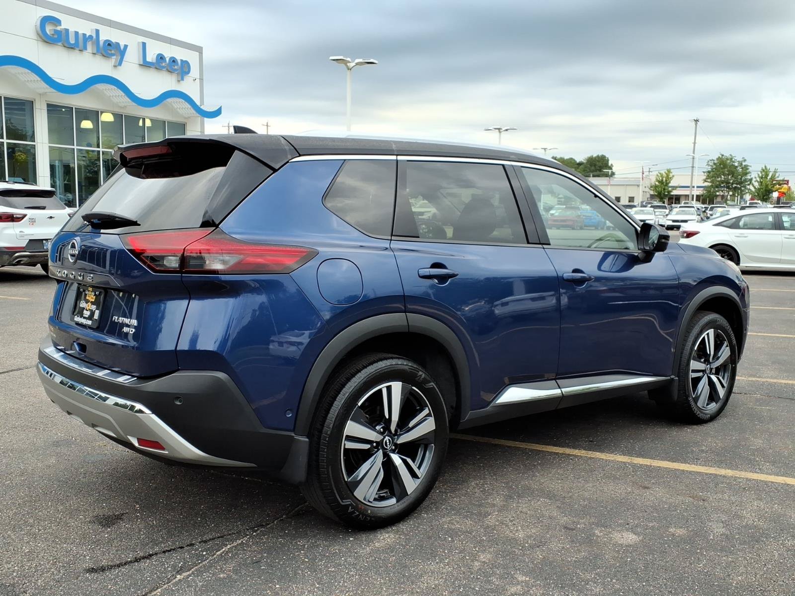 Used 2023 Nissan Rogue Platinum AWD/4WD image 11