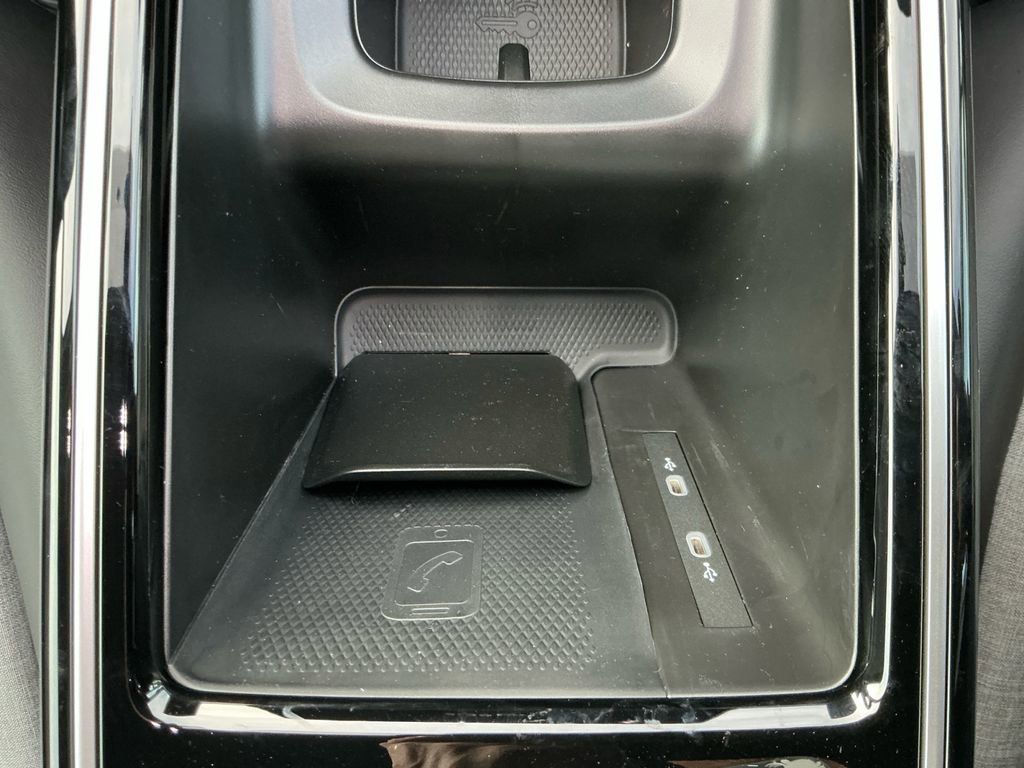 New 2026 Volkswagen ID.4 Pro image 17