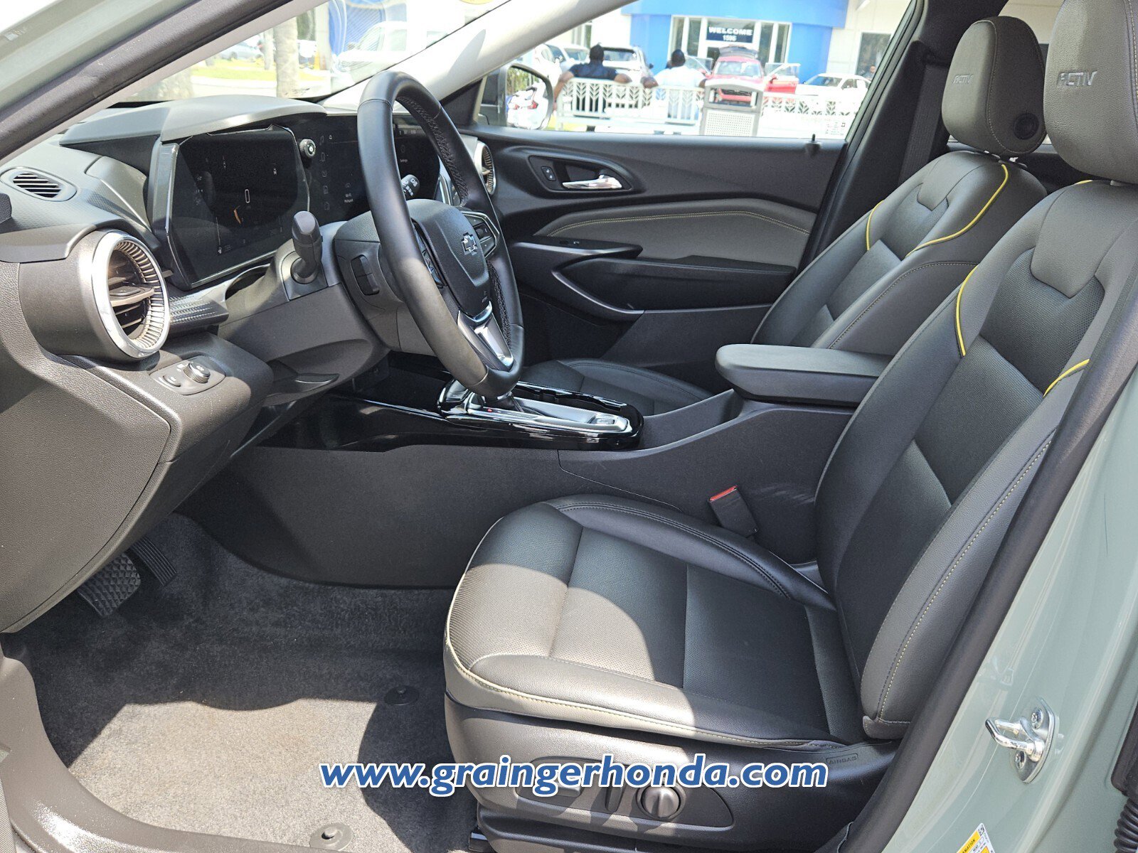 Used 2025 Chevrolet Trax ACTIV w/ Driver Confidence Package FWD image 10