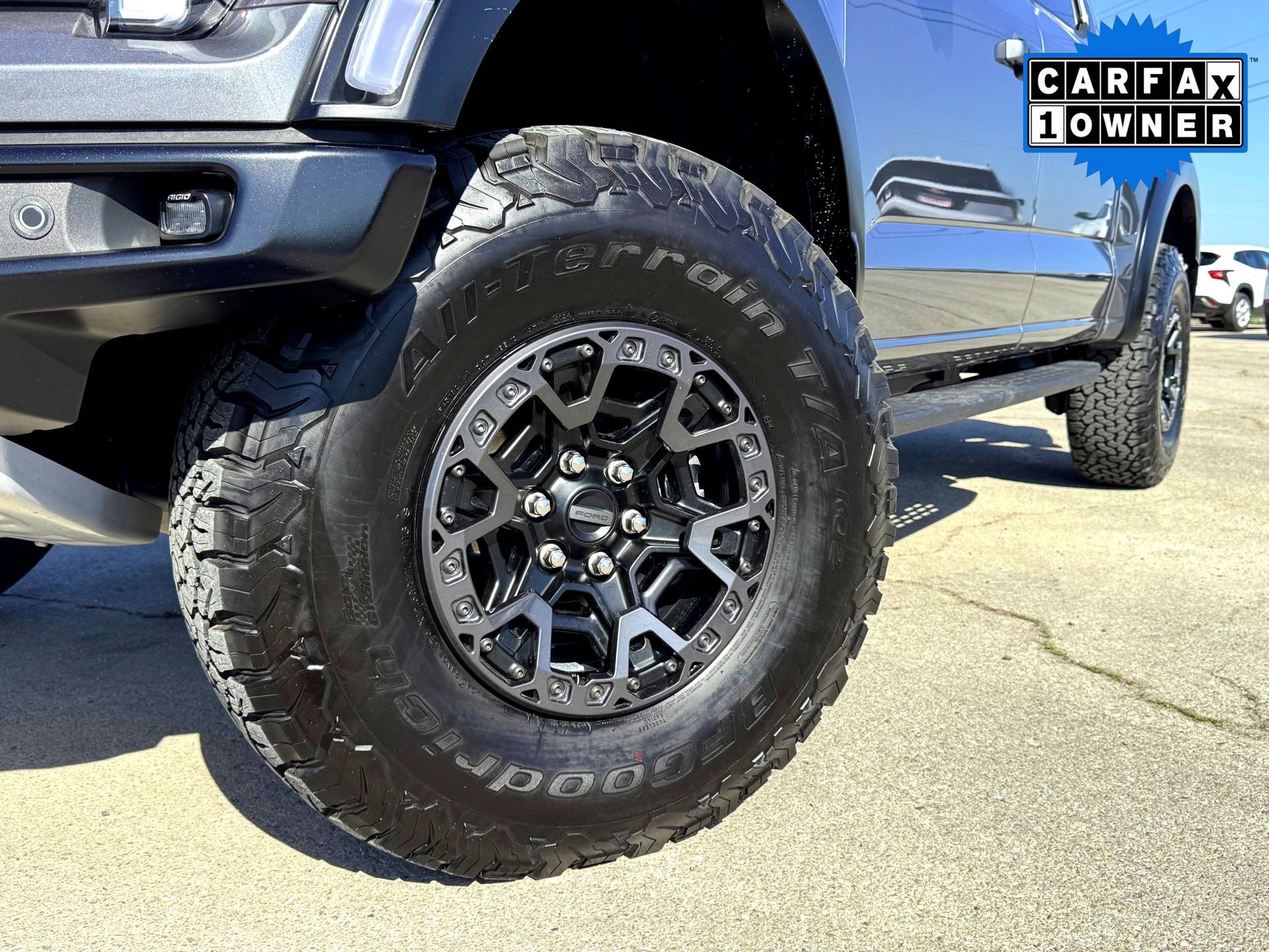 Used 2025 Ford F150 Raptor w/ Equipment Group 803A Raptor R image 2