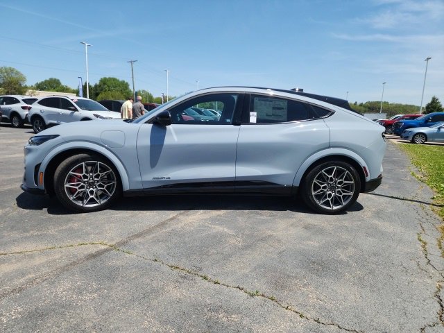 New 2025 Ford Mustang Mach-E GT image 5