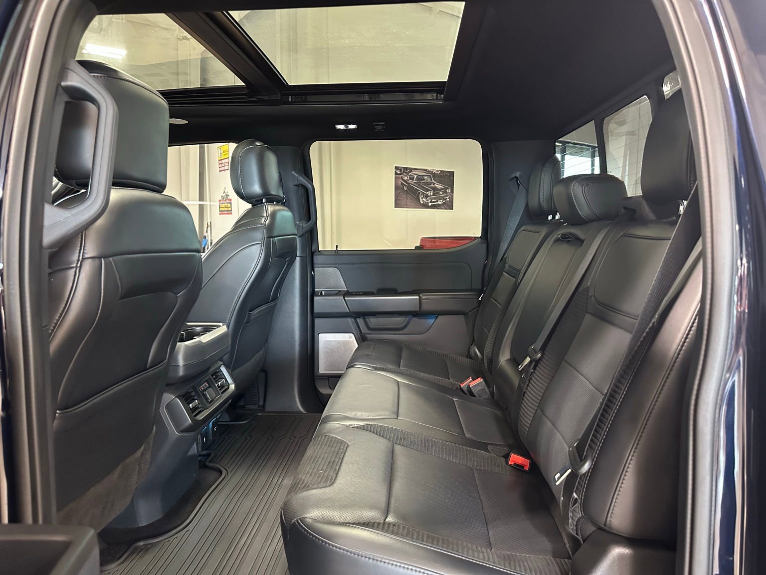 Used 2022 Ford F150 Raptor w/ Raptor 37 Performance Package image 30