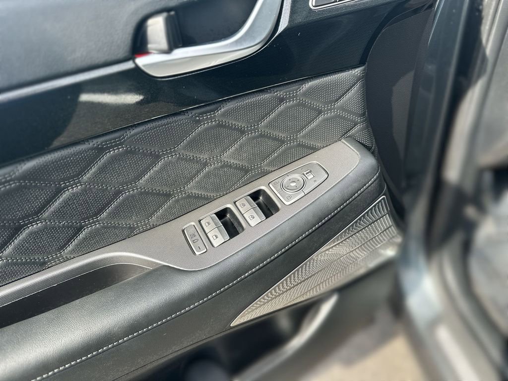 Used 2022 Hyundai Palisade Calligraphy image 15