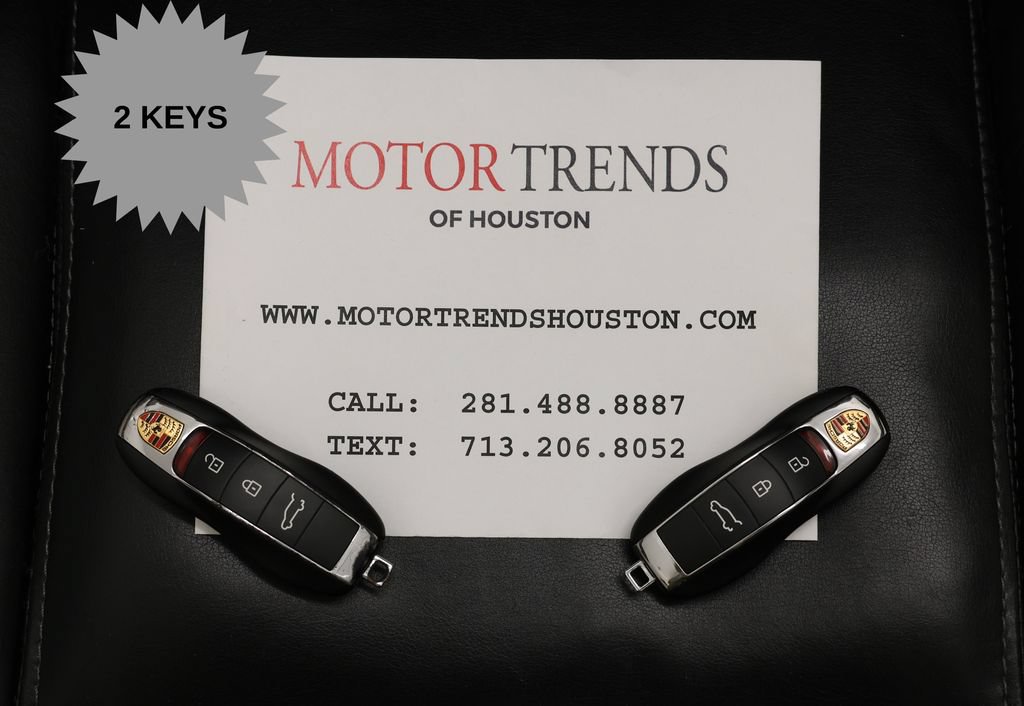 Used 2025 Porsche Macan S AWD/4WD image 48