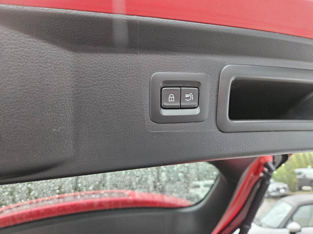 Certified 2025 MAZDA CX-50 AWD 2.5 S w/ Weather Package image 12
