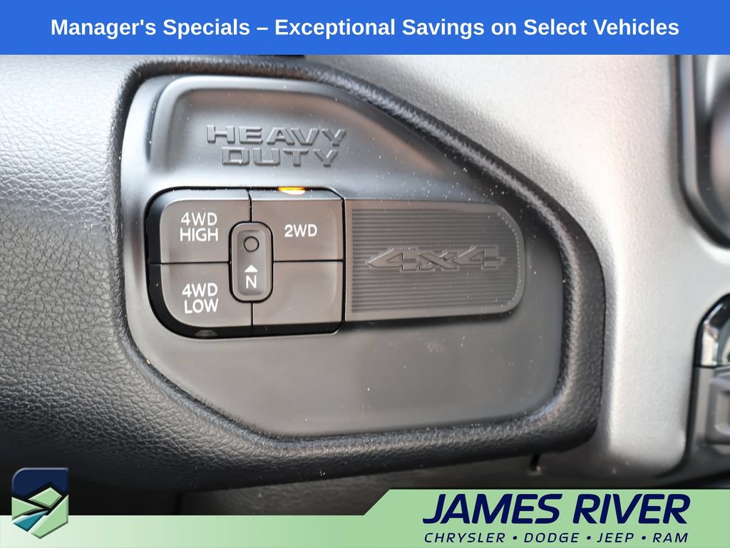 Used 2024 RAM 3500 Big Horn AWD/4WD image 32
